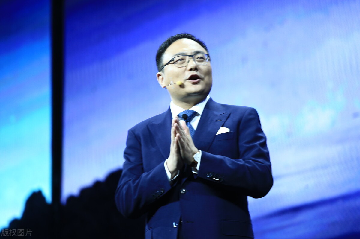 罗振宇2021跨年演讲力推变量作者现身武汉揭秘