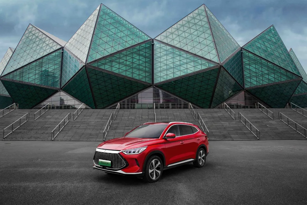 买燃油车前,请先看看开开比亚迪的dm-i超级混动车