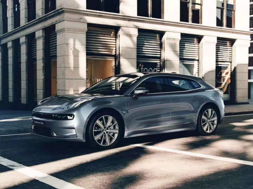 续航达700公里吉利高端纯电品牌极氪首款车型001