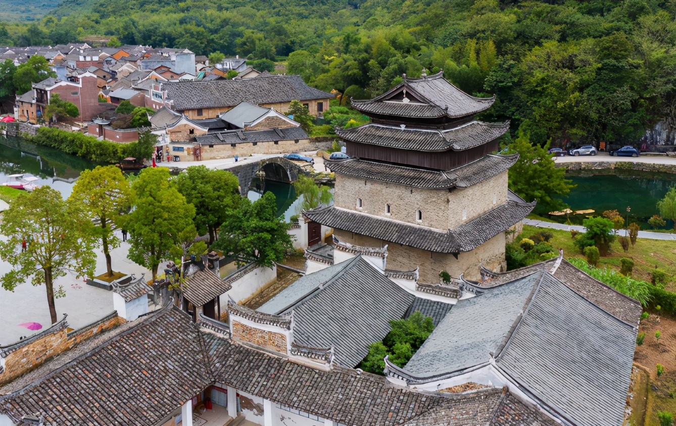 湘桂交界的私藏古村"上甘棠村",是年代最为久远的千年古村之一__凤凰