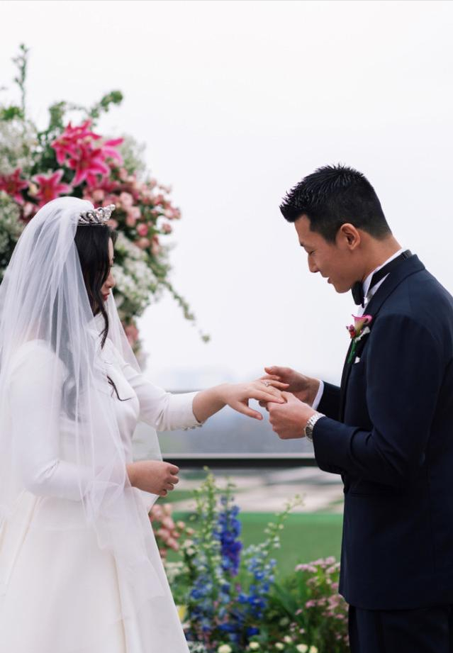 刚结婚就人设崩塌 王昀佳娶朱珠究竟有何野心 天天新闻 甜甜新闻