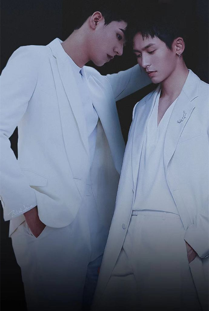 俊哲是光是暖是社畜甜心疲累的山人被抚平被治愈