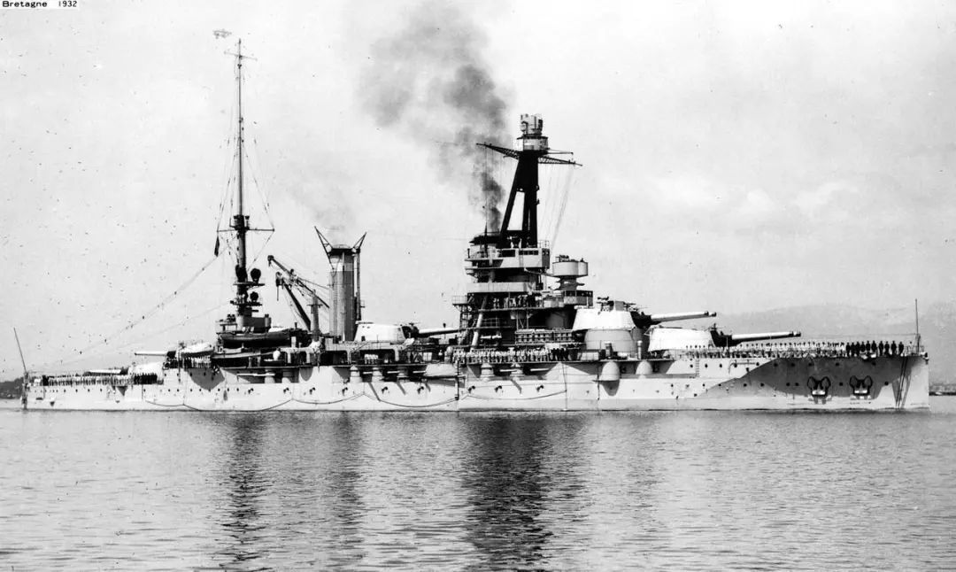 孤拔级战列舰是法国海军在第一次世界大战前建造的一种战列舰