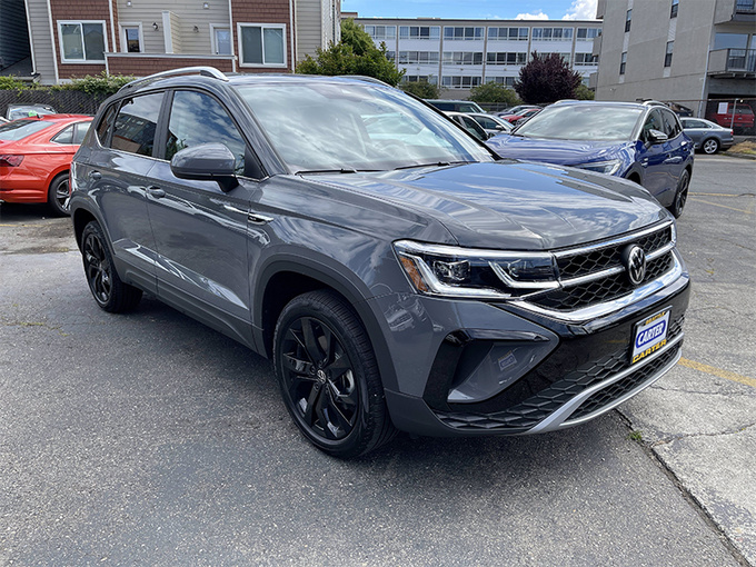 大众小号途观l实拍升级15t8at变速箱大尺寸全景天窗