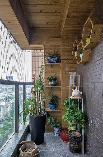 不知阳台该如何布局和和设计搭配?不妨学一下别人家的做法