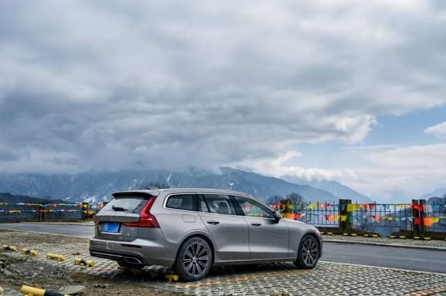 追寻片刻的宁静瓦罐迷还不剁手试2020款沃尔沃v60t5