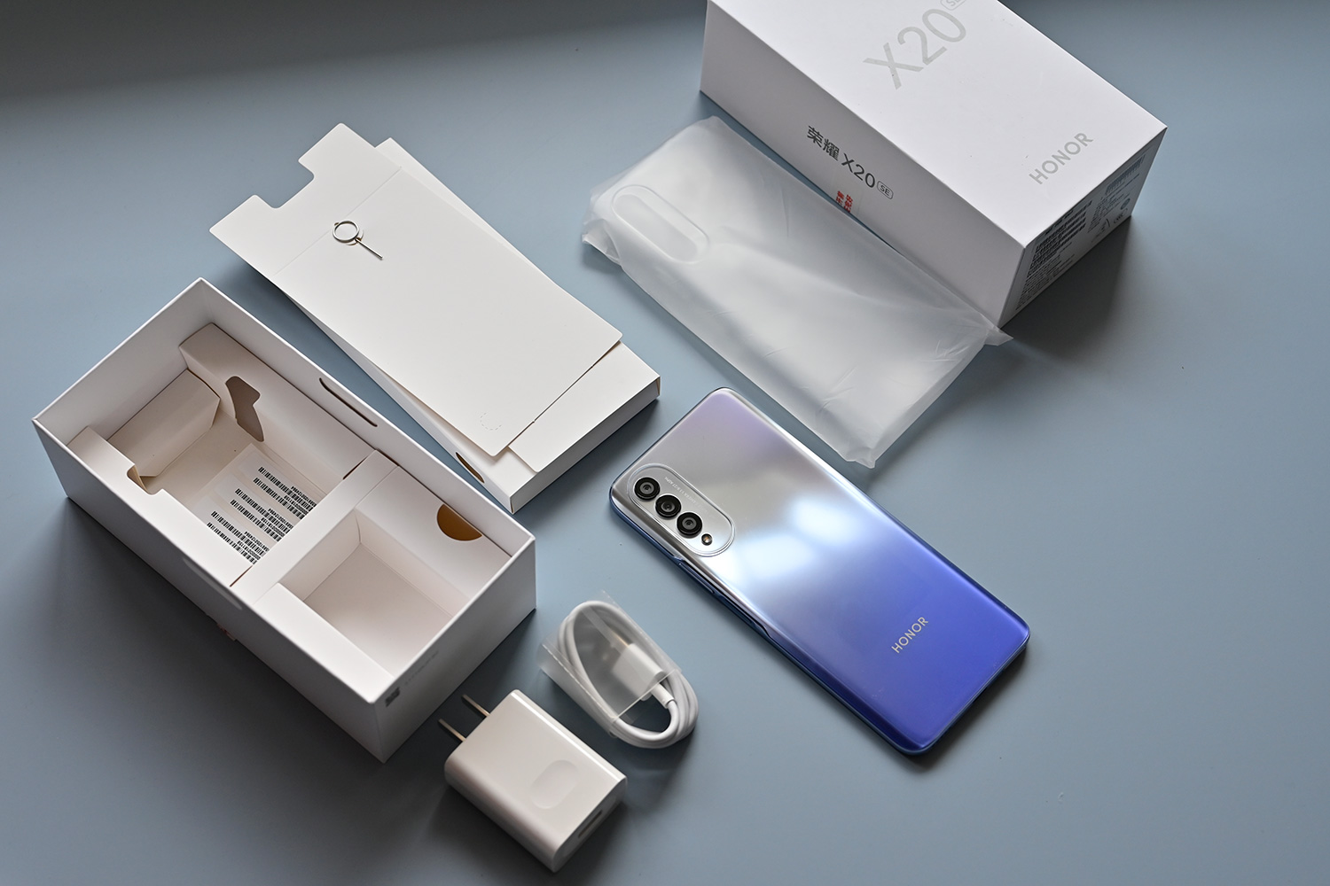 荣耀x20 se开箱:这款入门手机有什么特点,适合哪类人群?__凤凰网