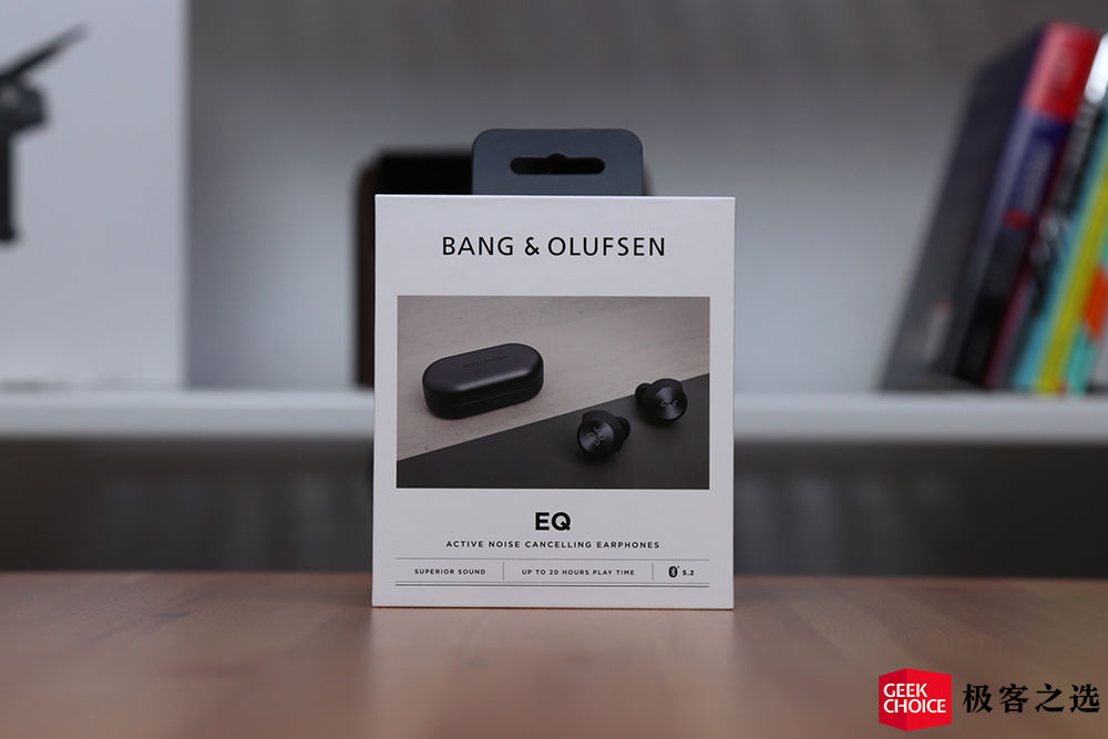 B O Beoplay Eq 开箱 首款降噪真无线 质感出色小巧便携 凤凰网