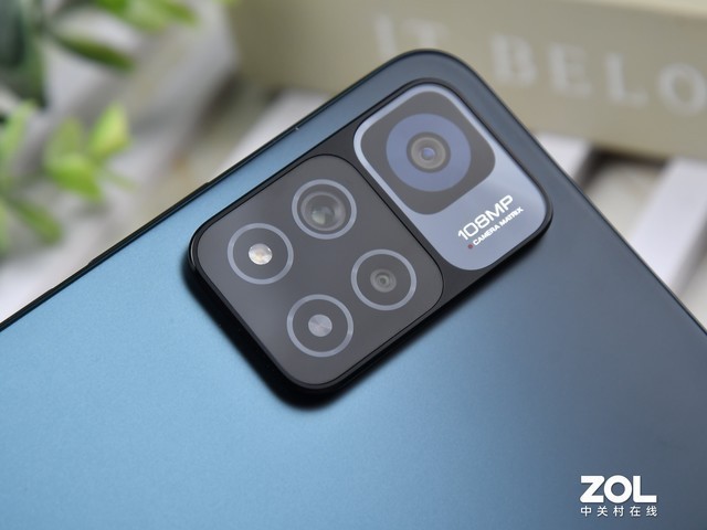 拉高性价比但却降低体验?小米荣耀热销千元机对比(审核)