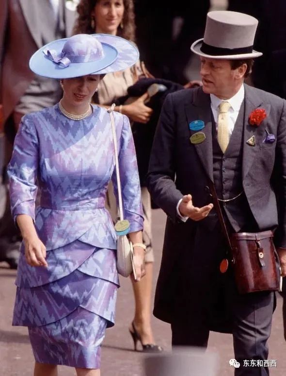 70岁穿得进20岁的礼服一辈子傲娇深得女王真传她是英国人最爱的公主