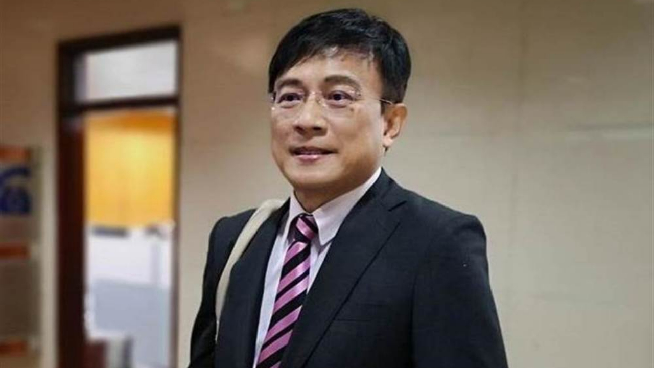 控蔡英文造假学历反被告彭文正杠上法官向其求偿两百万新台币