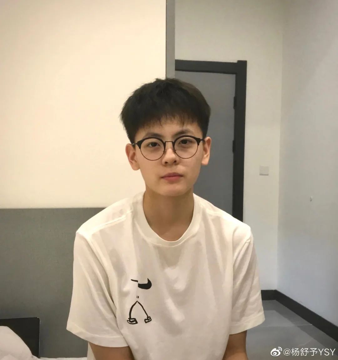 帅到上好几次热搜!奥运会真的好出神颜啊