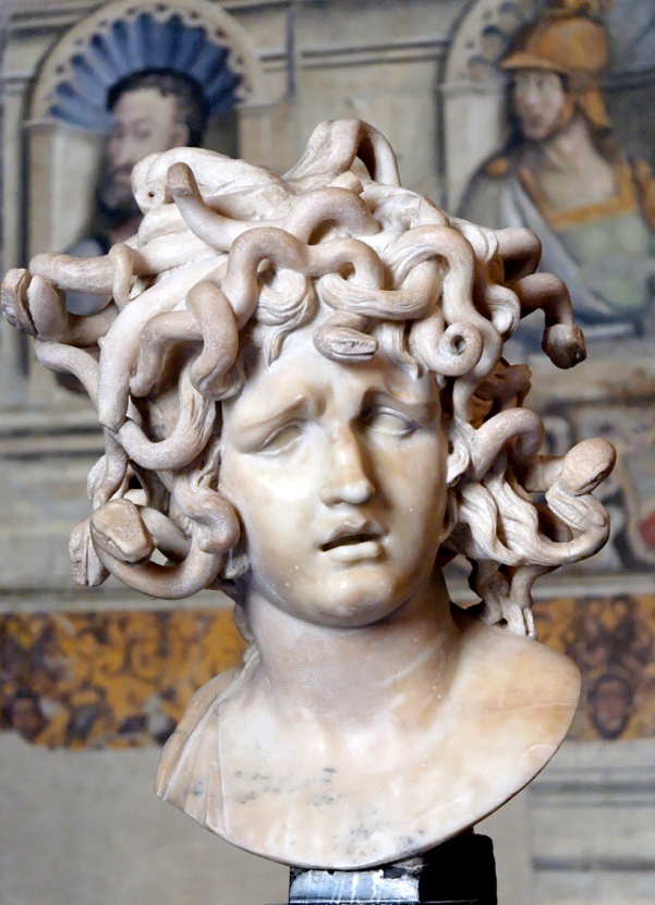 她是世界最著名女妖从纯真少女变邪恶女魔其经历令人唏嘘