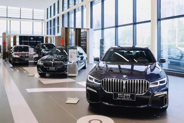 探宝马4s店a6l不配和5系比销售卖车很自信