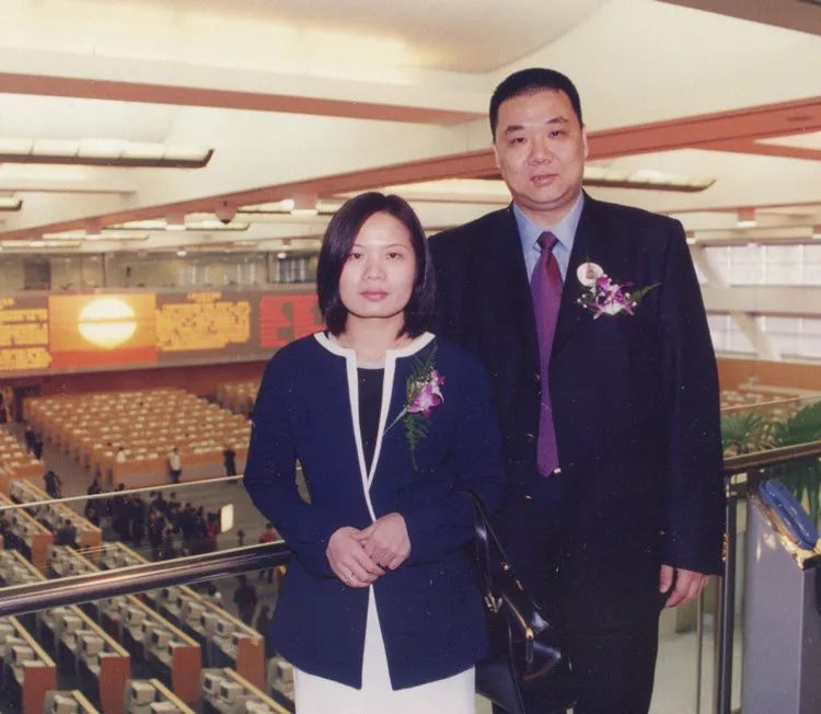 证券造假第一大案今日开庭散户们能干翻上市公司吗