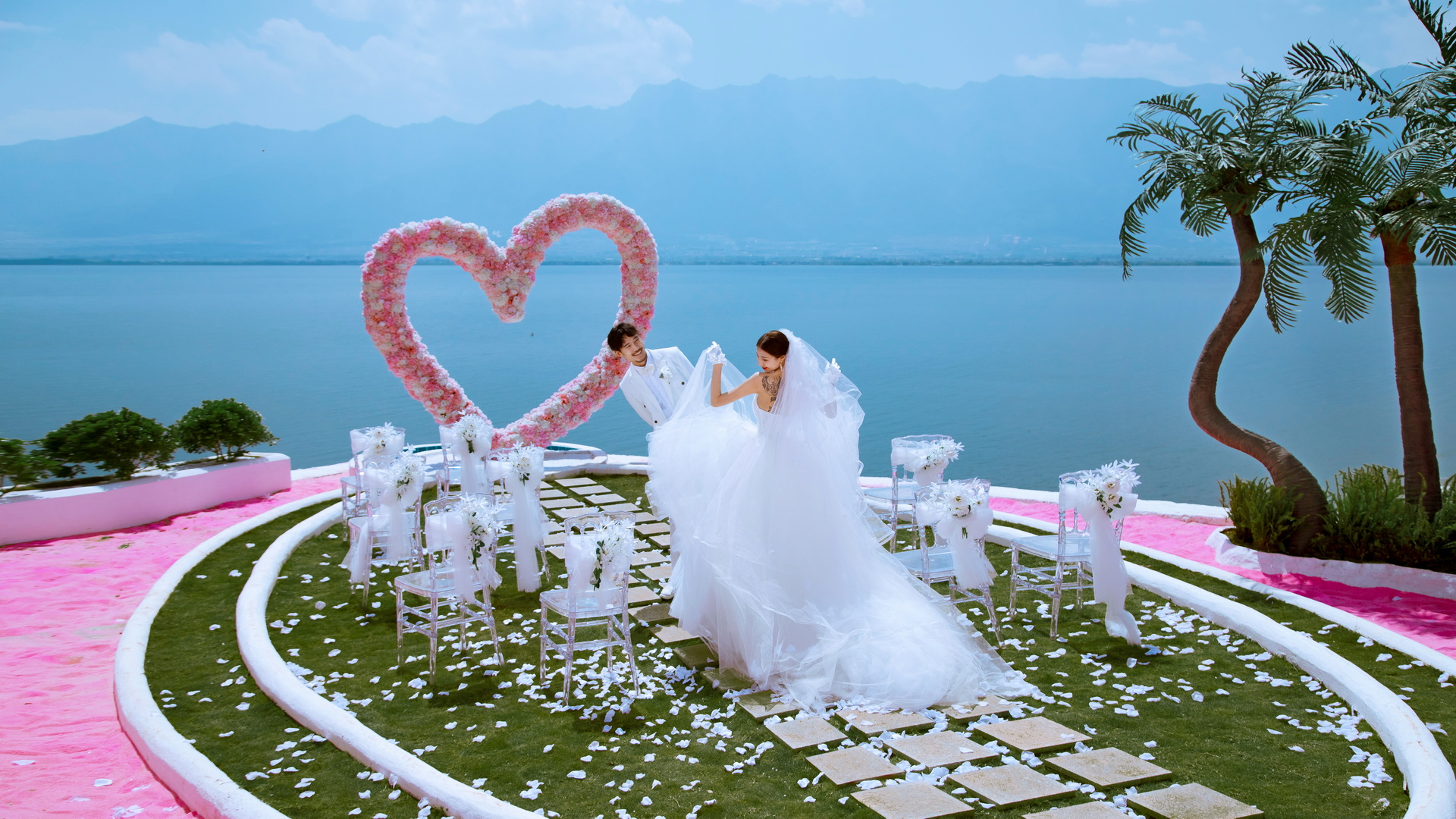 大理丽江旅拍婚纱照会免费赠送微电影?不要觉得赚了__凤凰网