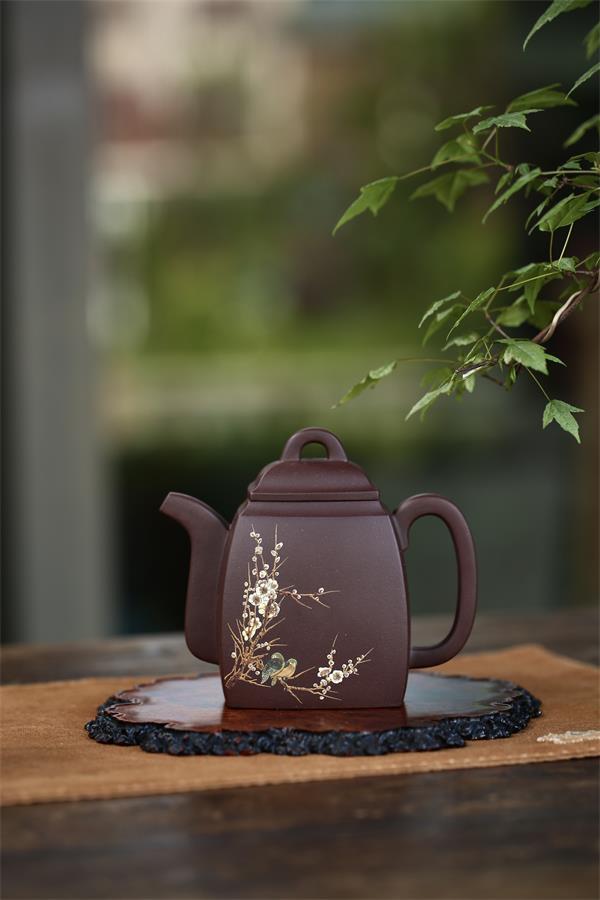 黄文静:摹古出新的紫砂泥绘