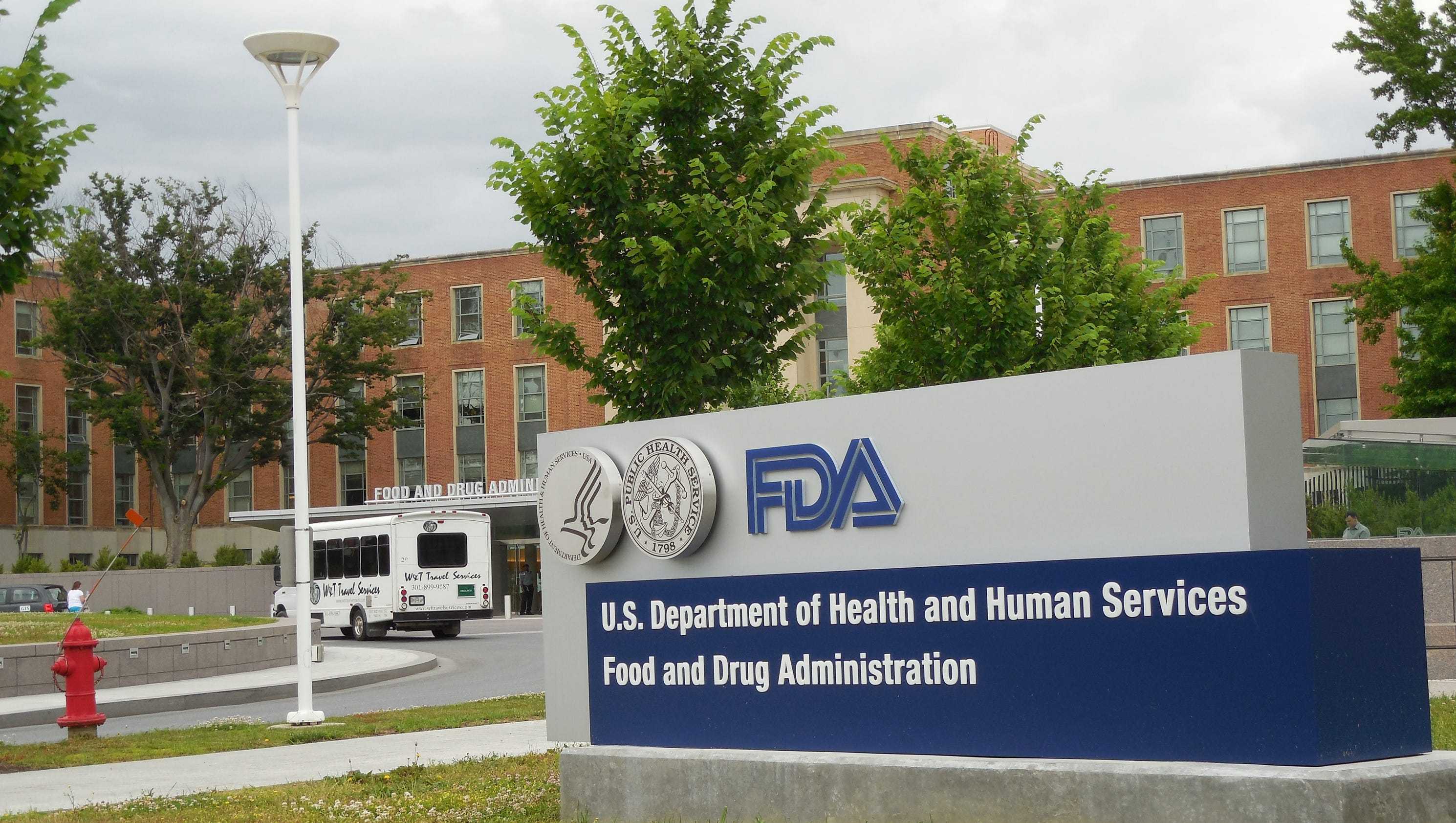 美国fda专家小组:部分人可打新冠疫苗加强针,但普通公众不需要!