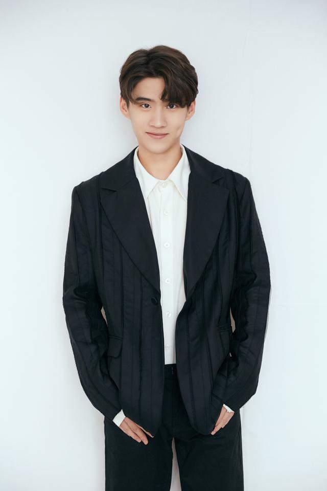 边天扬的角色都好惨啊!不是被下线就是要领盒饭