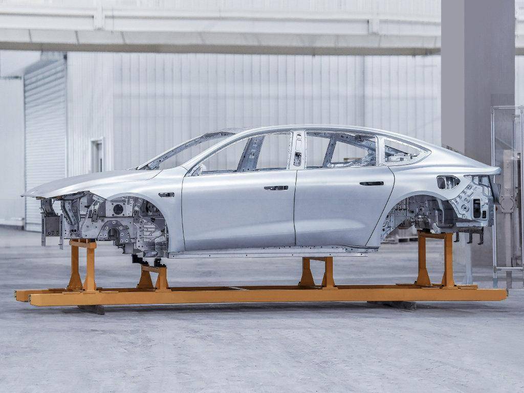 蔚来et7白车身下线期货流言回击