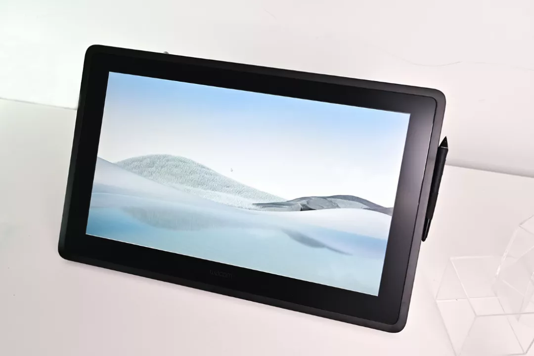 设计师的专属大屏wacom新帝dtk2260数位屏评测