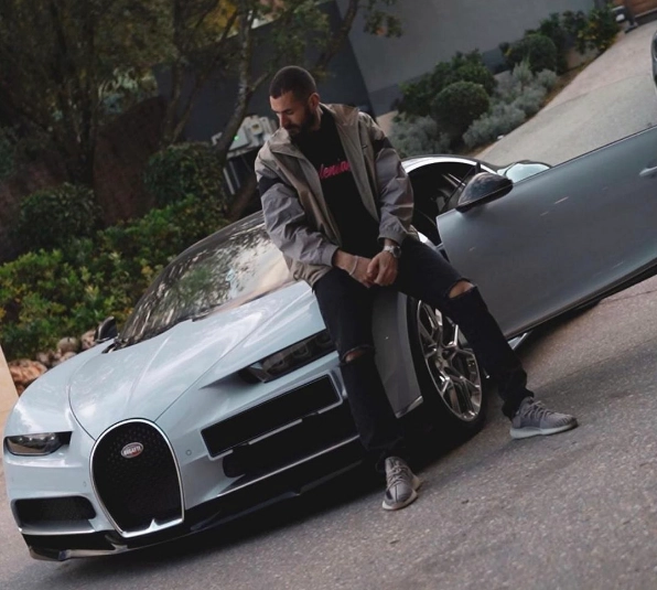 壕气十足!太阳报盘点本泽马所拥有的各类豪车