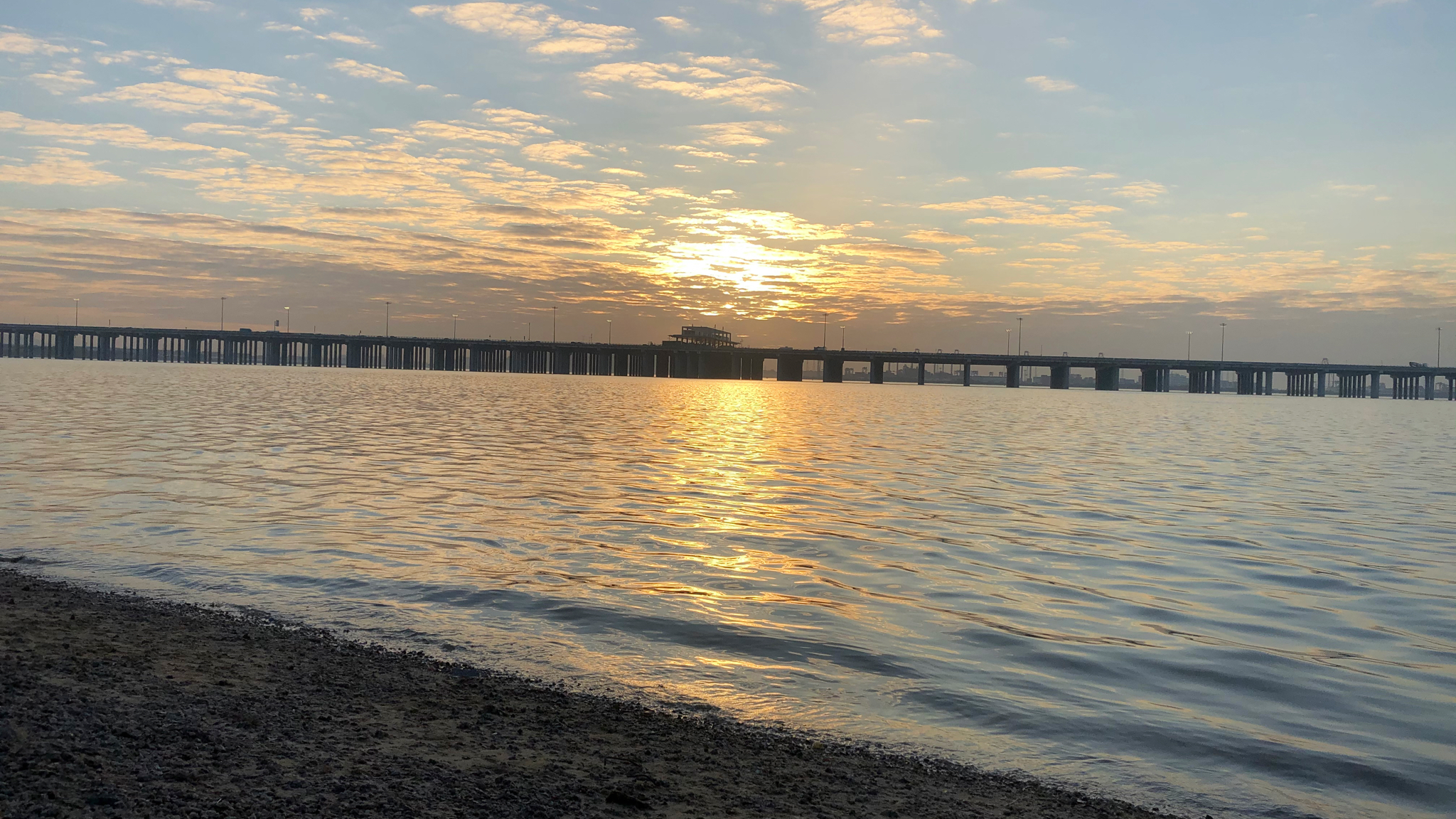 深圳前海湾海边公园,是拍摩天轮和看日落的好去处