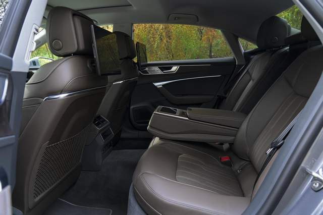 曾经最美奥迪如今动静皆宜试驾奥迪a7l