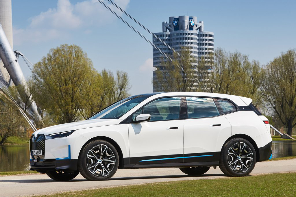 Ivx Car 新车型全球首发 有关宝马i4和iX的最新消息都在这了_凤凰网汽车_凤凰网
