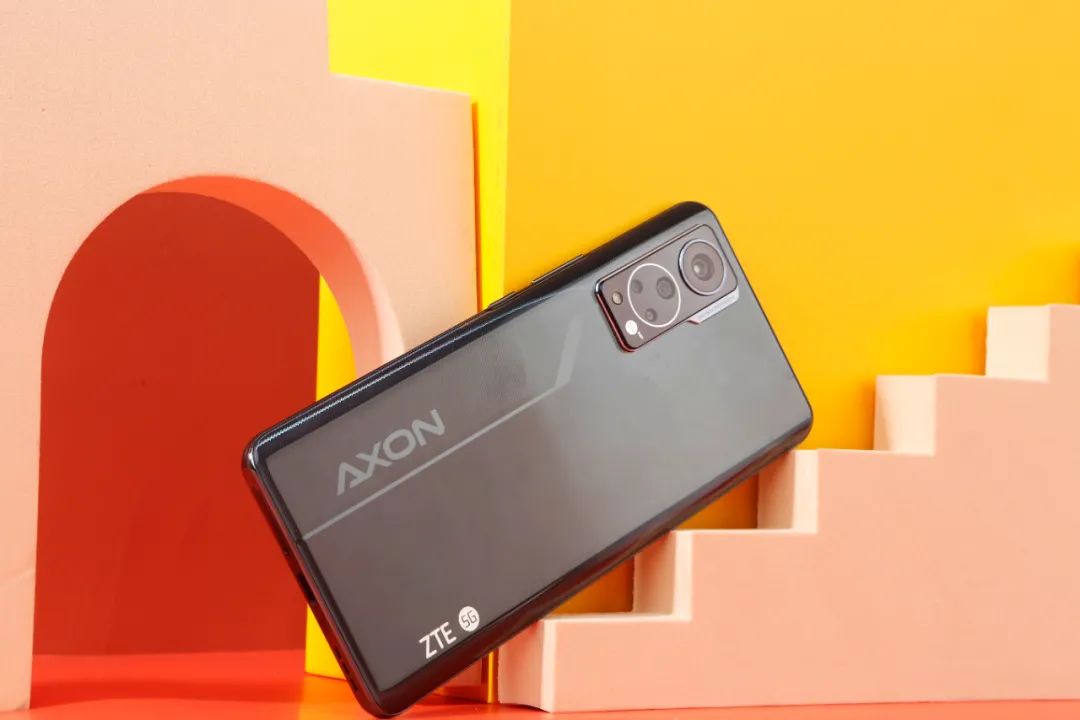 当梦想再次"摄入"现实——中兴axon 30 5g全解析