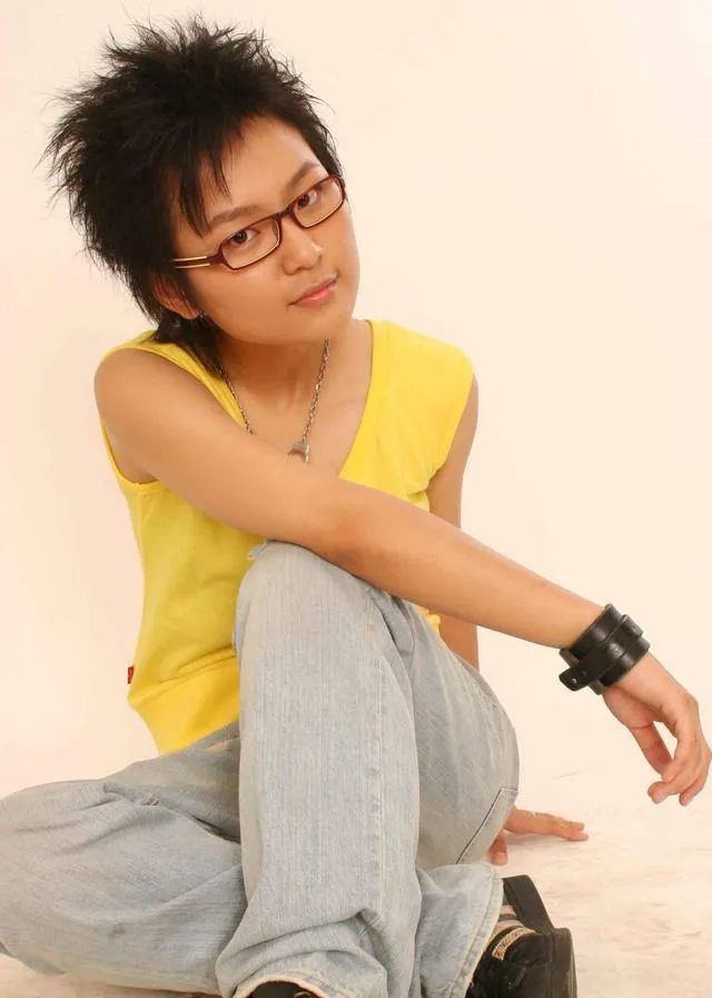 周笔畅被操控的那些年