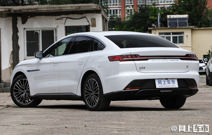 比亚迪汉ev新入门车型售20.98万,比model 3更大更便宜