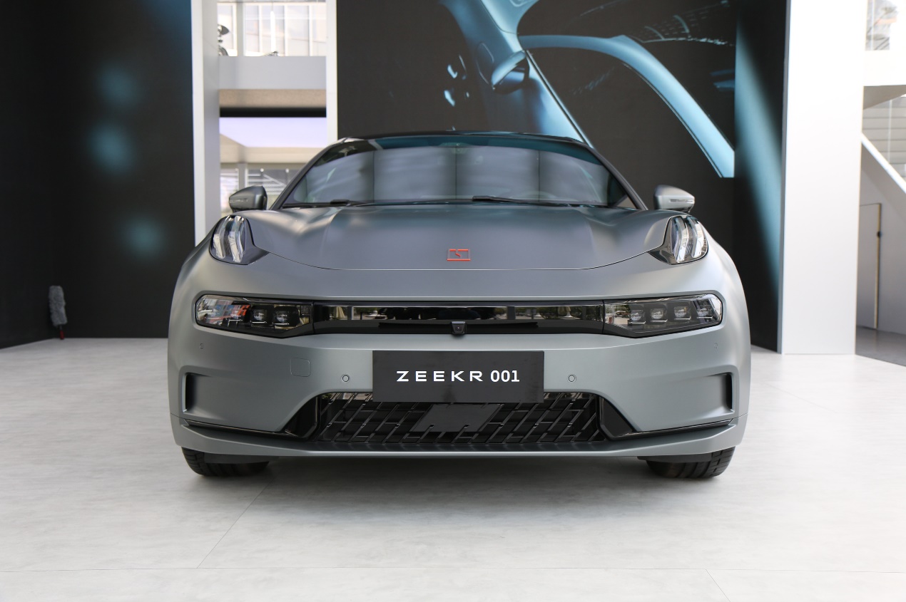 国产实力派,极致性能 豪华智能,实拍极氪001