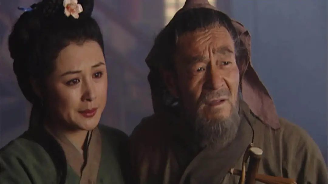 同年的电视剧  《豁口》 中,他又搭档陈宝国演了一对夫妻.