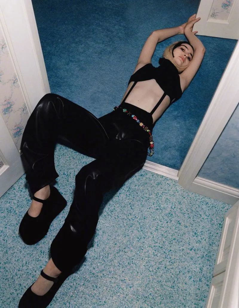 已故演员保罗沃克的女儿如今成模特她这组大片表现如何