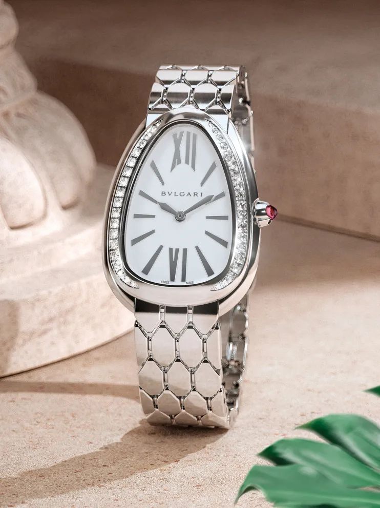 每日玩表 | 宝格丽serpenti seduttori鎏光蛇影精钢镶钻腕表__凤凰网