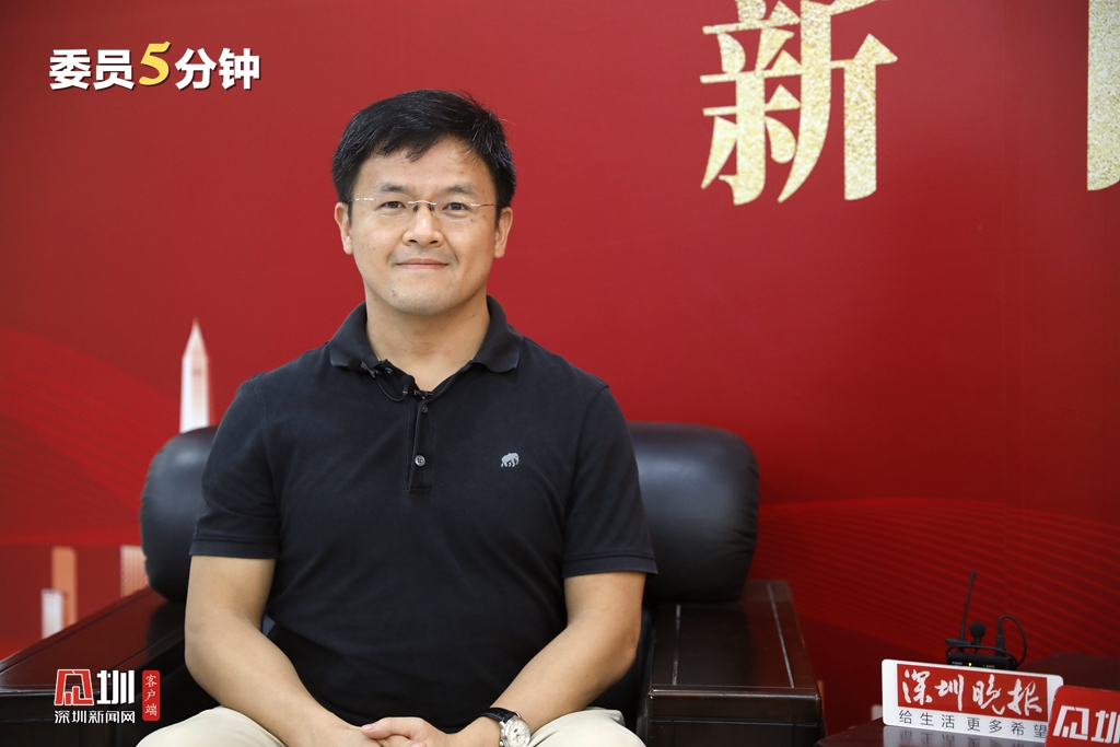 委员5分钟|黄鼎隆:推动AI落地教育行业 迎接人工智能时代