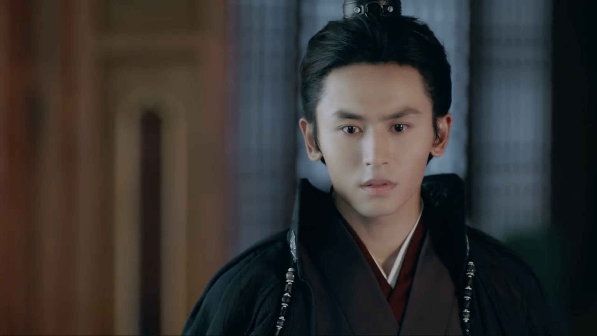 《山河令》首播扑街了?弹幕刷最多的竟是这话,张哲瀚看完得自闭