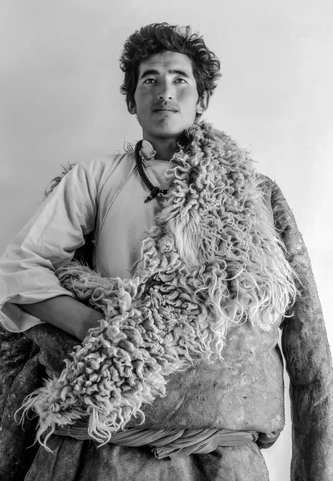 津门网魏育新藏袍印象