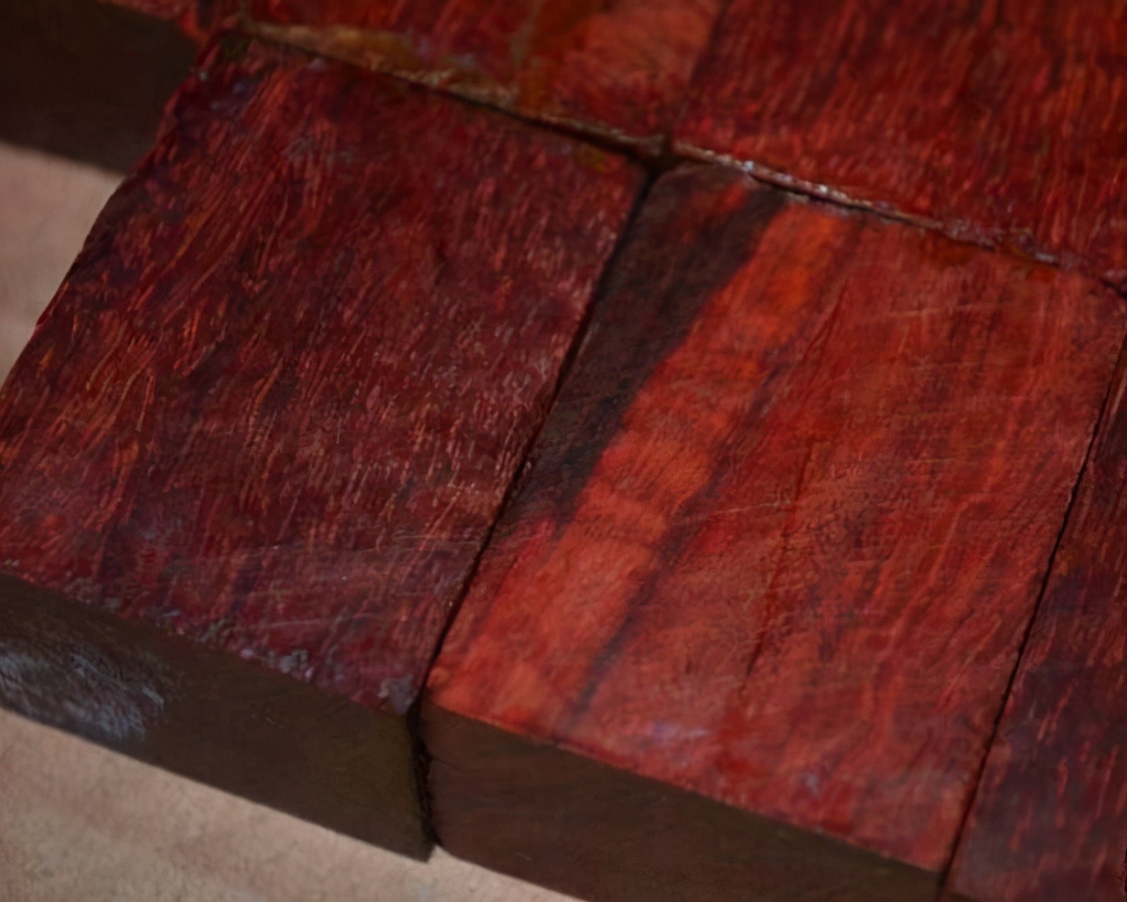 「一物一品·第118期」评判红木材质的九个因素__凤凰网