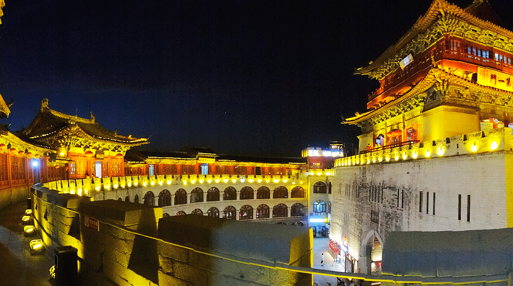 洛阳丽景门夜景