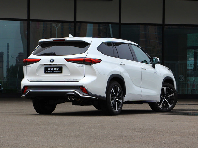 一汽丰田皇冠陆放正式上市 售价xx.xx-xx.xx万元