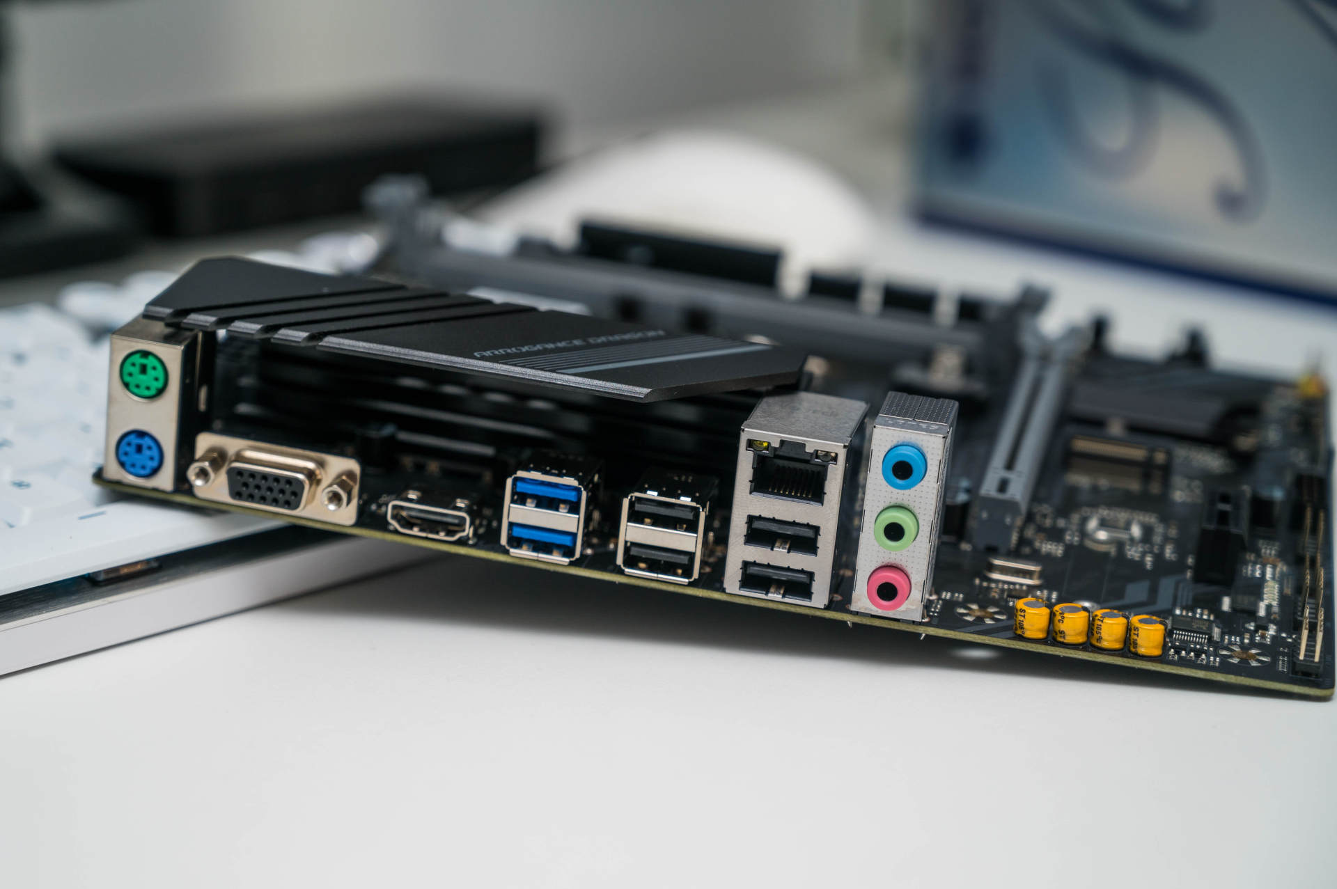 500元主板怎么选?适配11代处理器的性价比小钢炮梅捷狂龙h510m