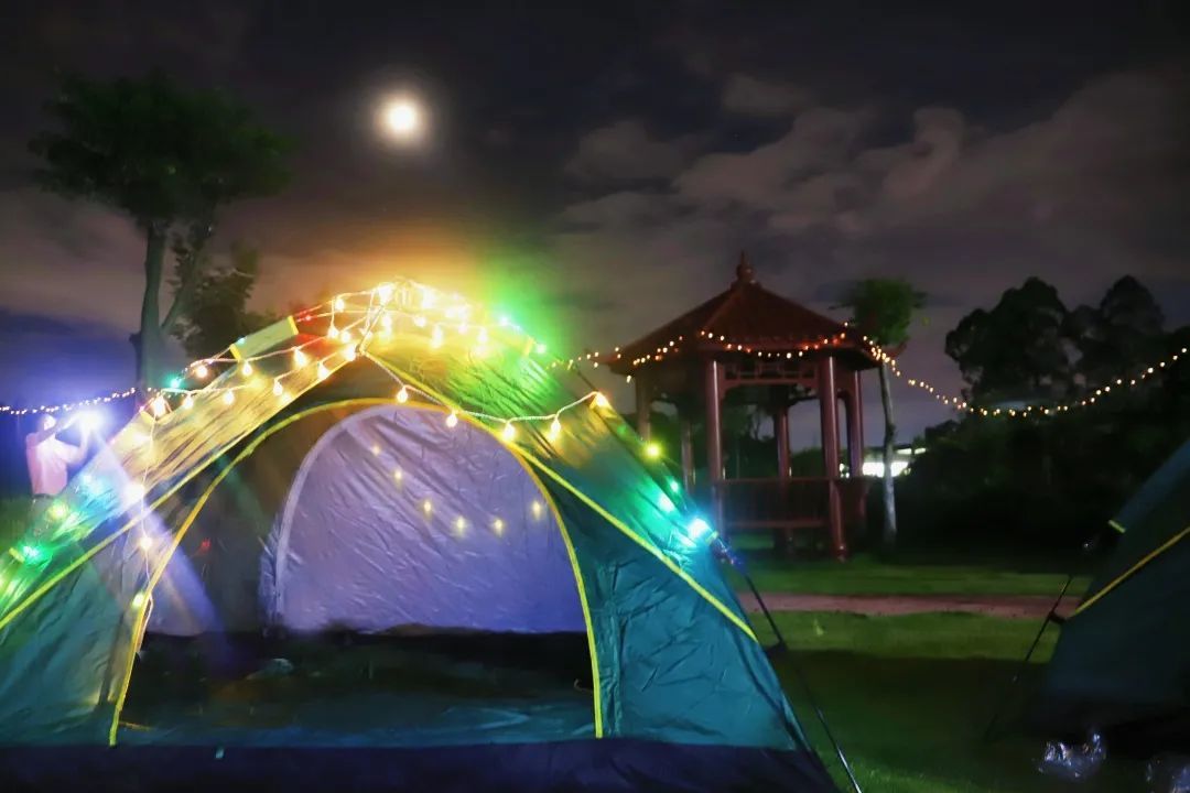 风轻闻鸟鸣,月下赏星河,在观音山过一个难忘的星空露营吧