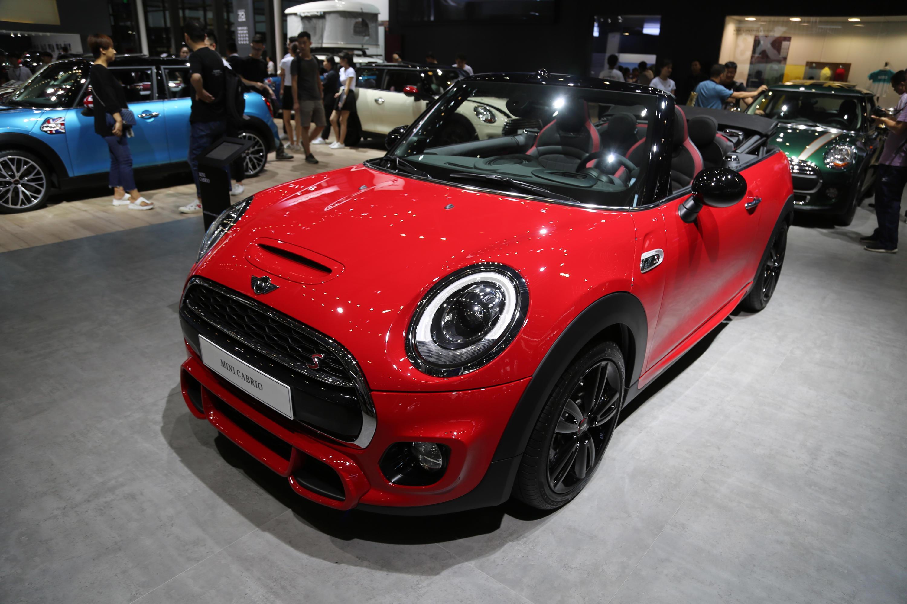 5款适合女神们的车型,女神节买来送老婆,她肯定喜欢_凤凰网汽车_凤凰