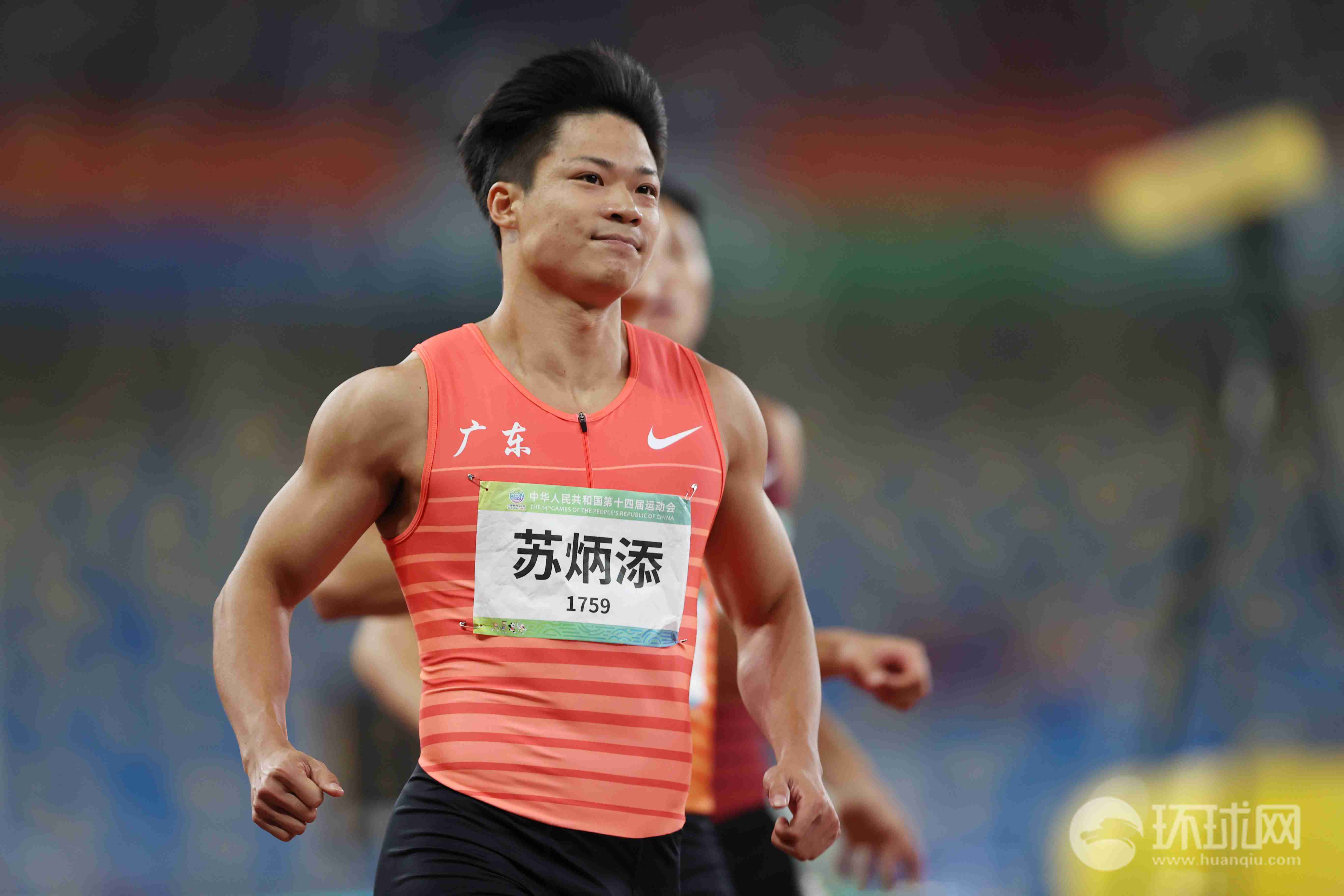 图集9秒95苏炳添夺全运会男子100米冠军