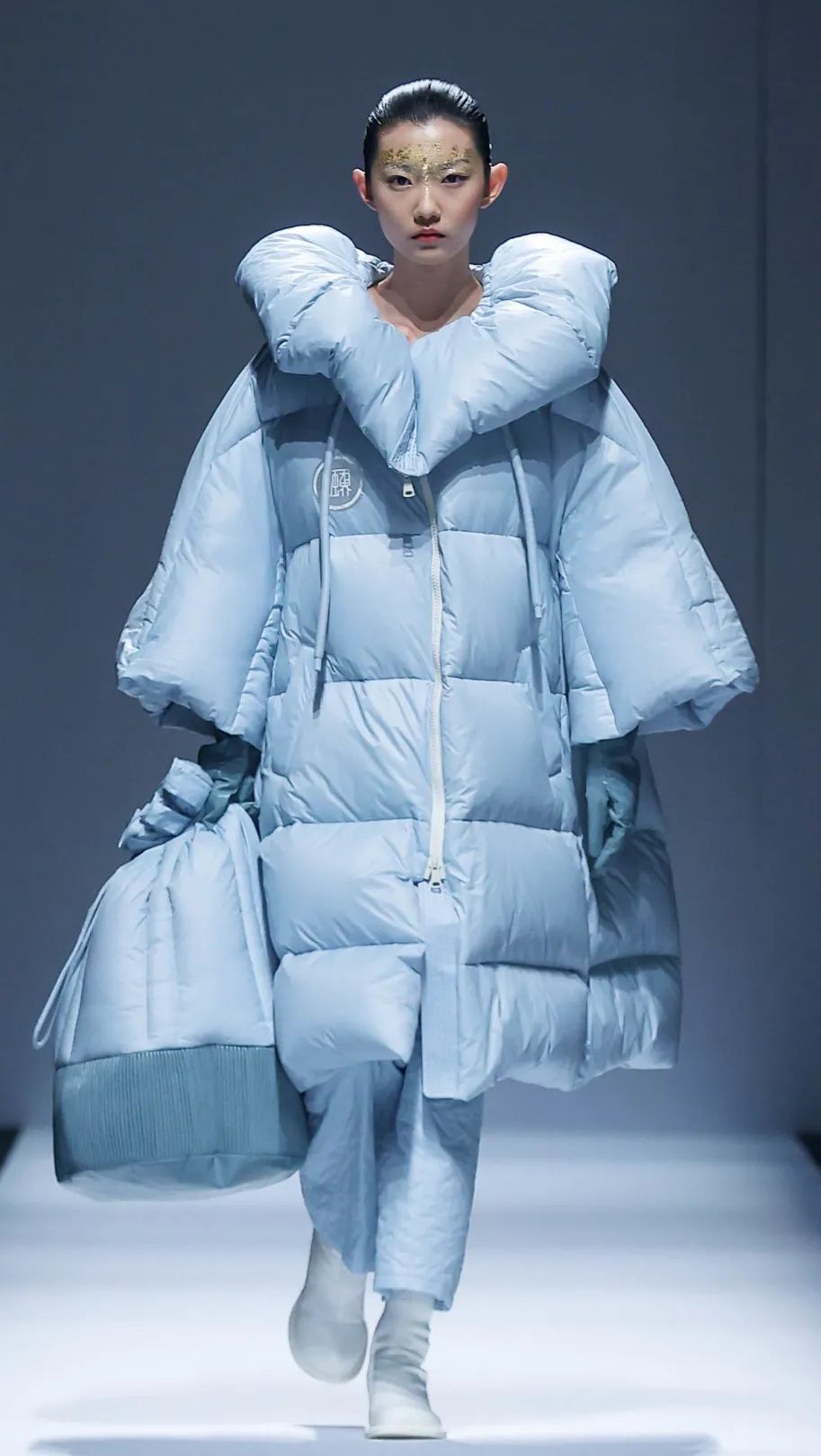 趋势| 2021秋冬中国国际时装周十大流行趋势__凤凰网