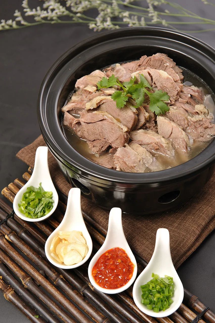 摄影/吃货羽沫旅行记,图/图虫&middot;创意 羊肉火锅 丨有淡有浓 除了