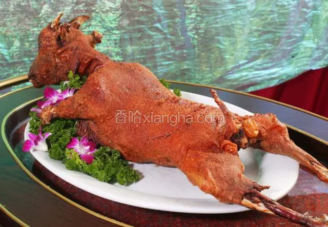 好吃不上火的烤全羊 凤凰网