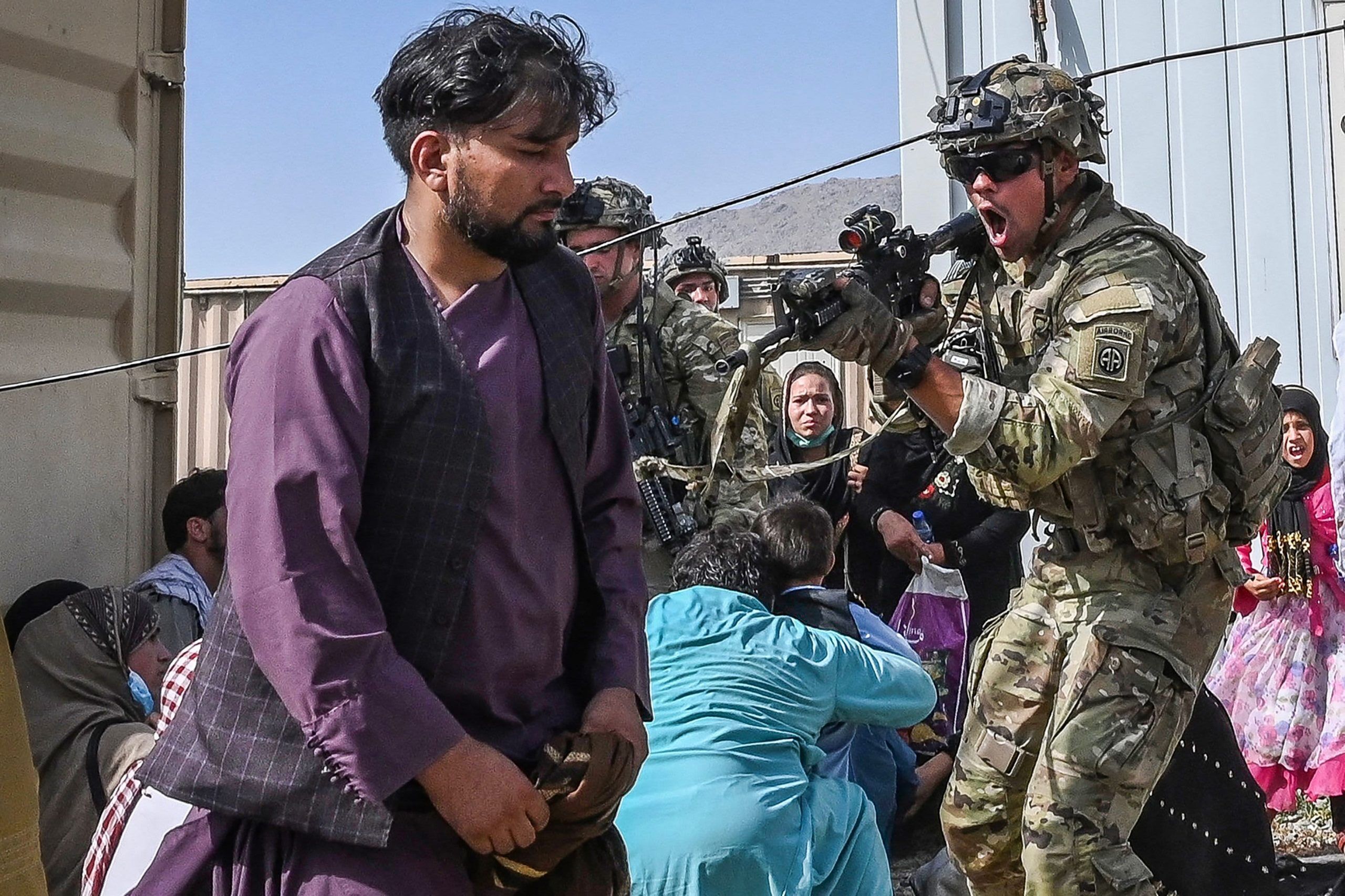 美国每天耗资三亿美元 换来一个更动荡的阿富汗|阿富汗|美国|喀布尔_新浪新闻